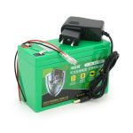 Аккумуляторна батарея літіева QiSuo 12 V 12A с елементами Li-ion 18650 (150X65X94) вага 964 грамм + зарядний пристрій 12,6V 1A