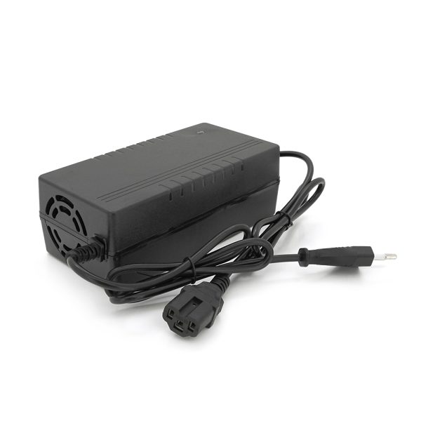 Зарядний пристрій для акумуляторів Li-ion 36V(42V),10S,5A, штекер Triangle plug (T-tipe / IEC / C13 N+L-, з індикацією