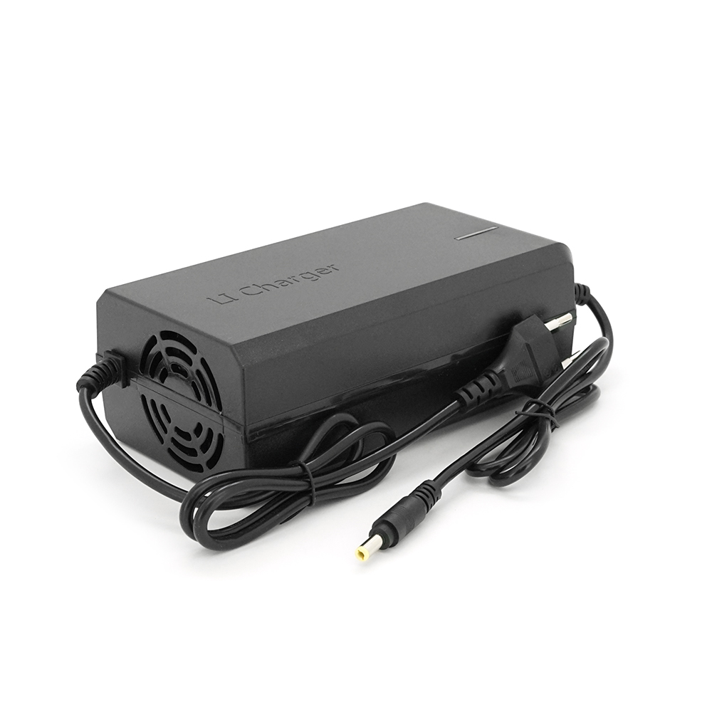 41998 Зарядний пристрій Jinyi для акумуляторів Li-ion 72V(84V),20S,4A,штекер 5,5*2.5,з індикацією,BOX - Зображення 1