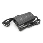 Зарядний пристрій для акумуляторів Li-ion 12V(12,6V),3S,15A,штекер Triangle plug (T-tipe / IEC / C13 N+L-) LED-індикація, 137x90x50mm