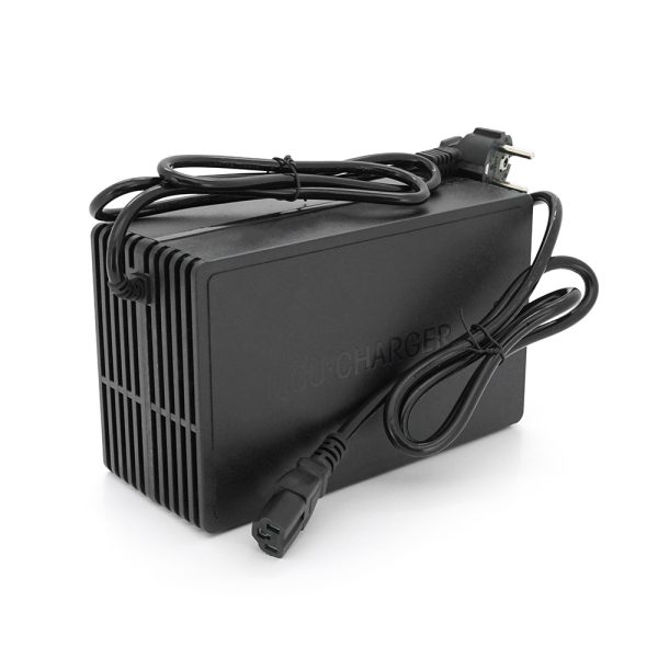 Зарядний пристрій для акумуляторів Li-ion 48V(58,8V),14S,10A,650W, індикація, 220х122х86mm, 1.5kg