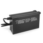 Зарядний пристрій для акумуляторів Li-ion 72V(84V),20S,18A, штекер Triangle plug (T-tipe / IEC / C13 N+L-), 185x88x60mm - Зображення 3