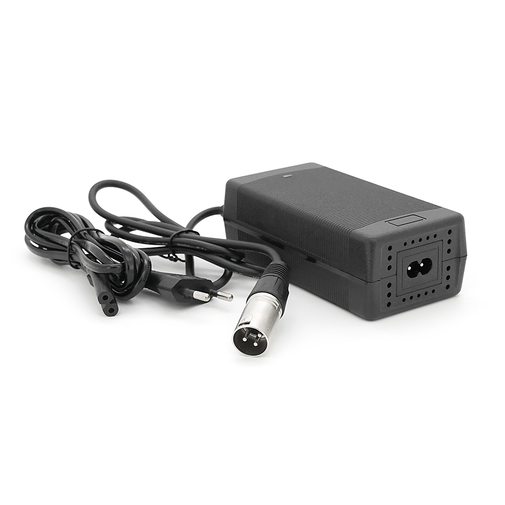 43701 Зарядний пристрій акумуляторів LiFePO4 12V (14.6V), 4S,10A, штекер 3PXLR, з індикацією - Зображення 1